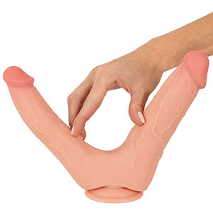 Realističen dvojni dildo s priseskom