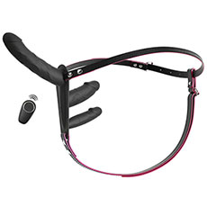 Strap On pas s tremi vibratorji