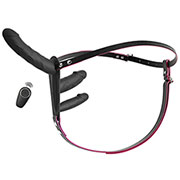 Strap On pas s tremi vibratorji