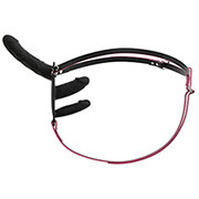 Strap On pas s tremi vibratorji